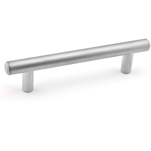 Richelieu 205 modern cabinet pull in matte chrome