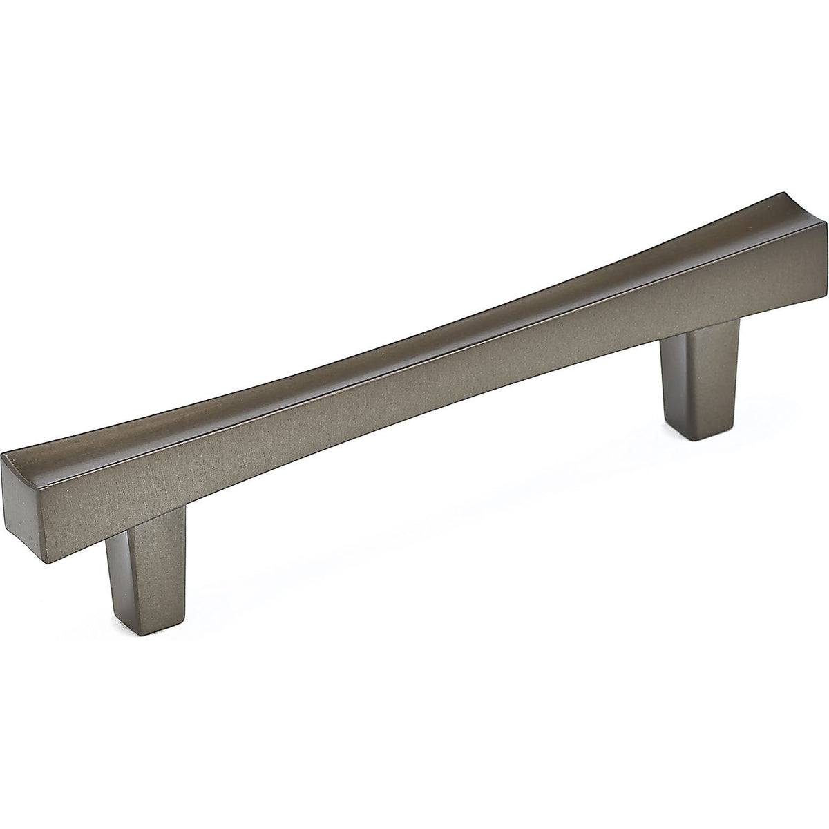 Richelieu 7227 transitional cabinet pull in honey bronze